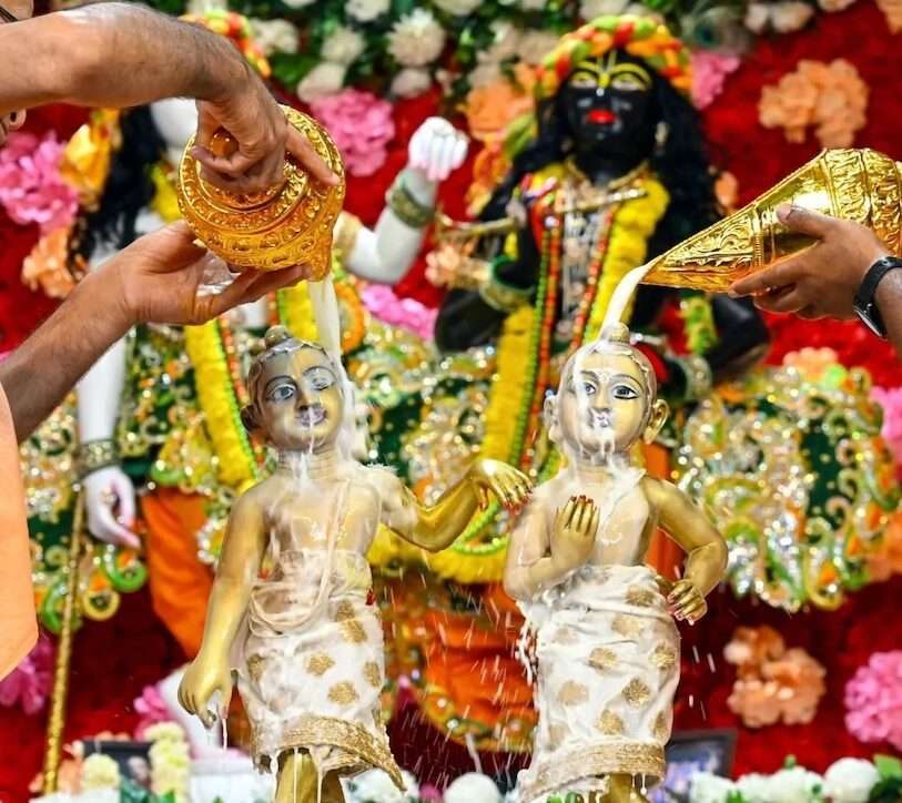ISKCON Kalash Abhishek